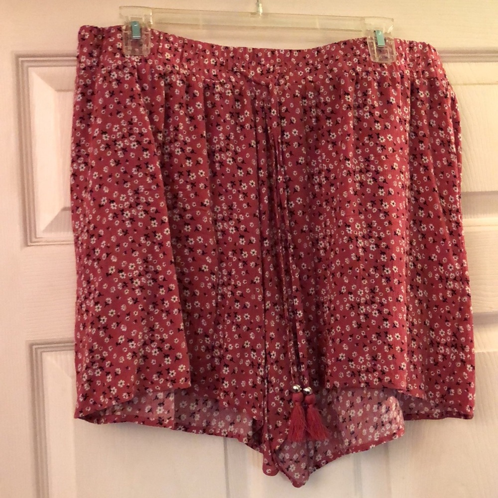 Shorts very comfortable tassels on drawstrings